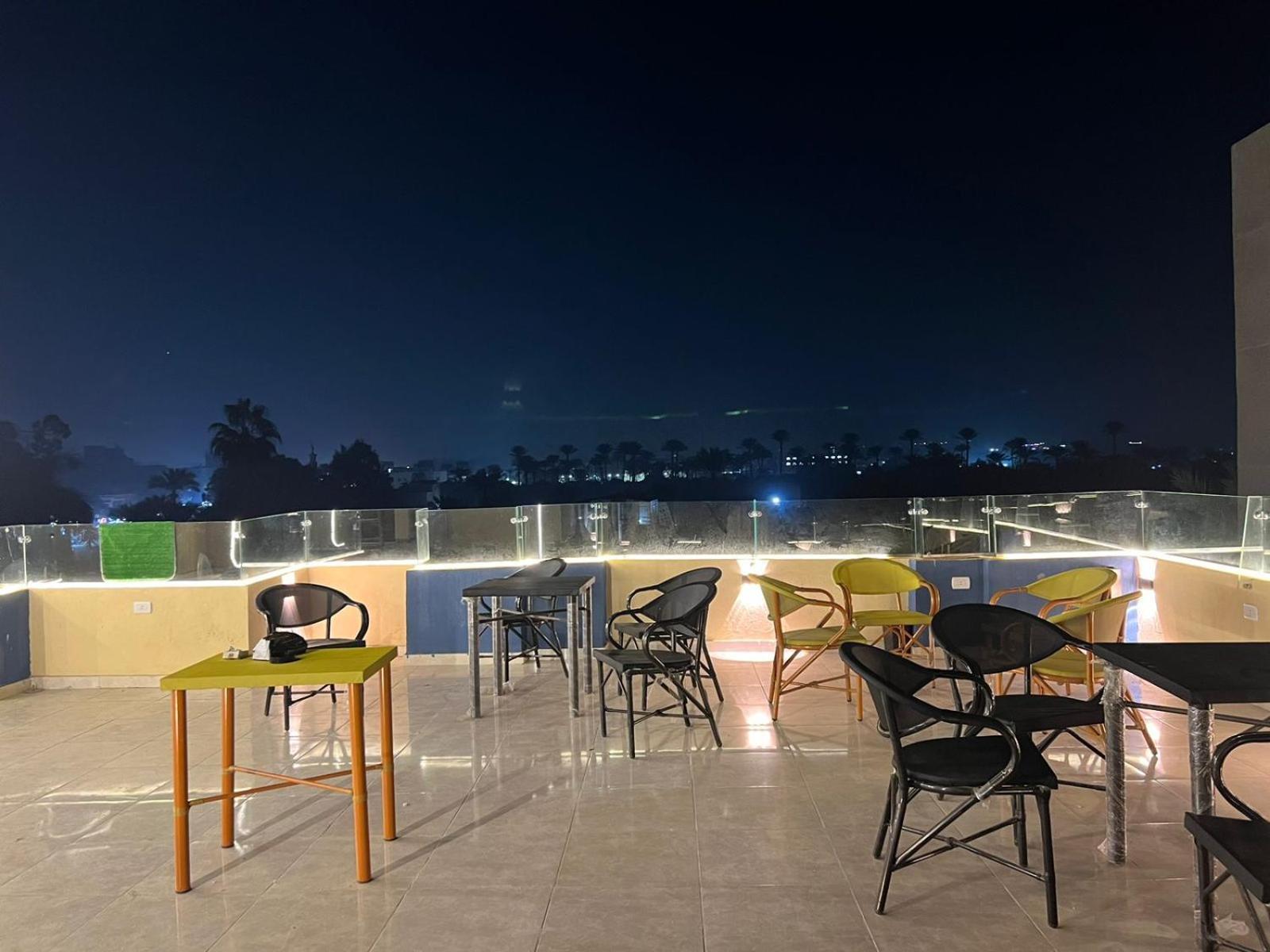 Regent Pyramids View Hotel Kafrat al Jabal ภายนอก รูปภาพ
