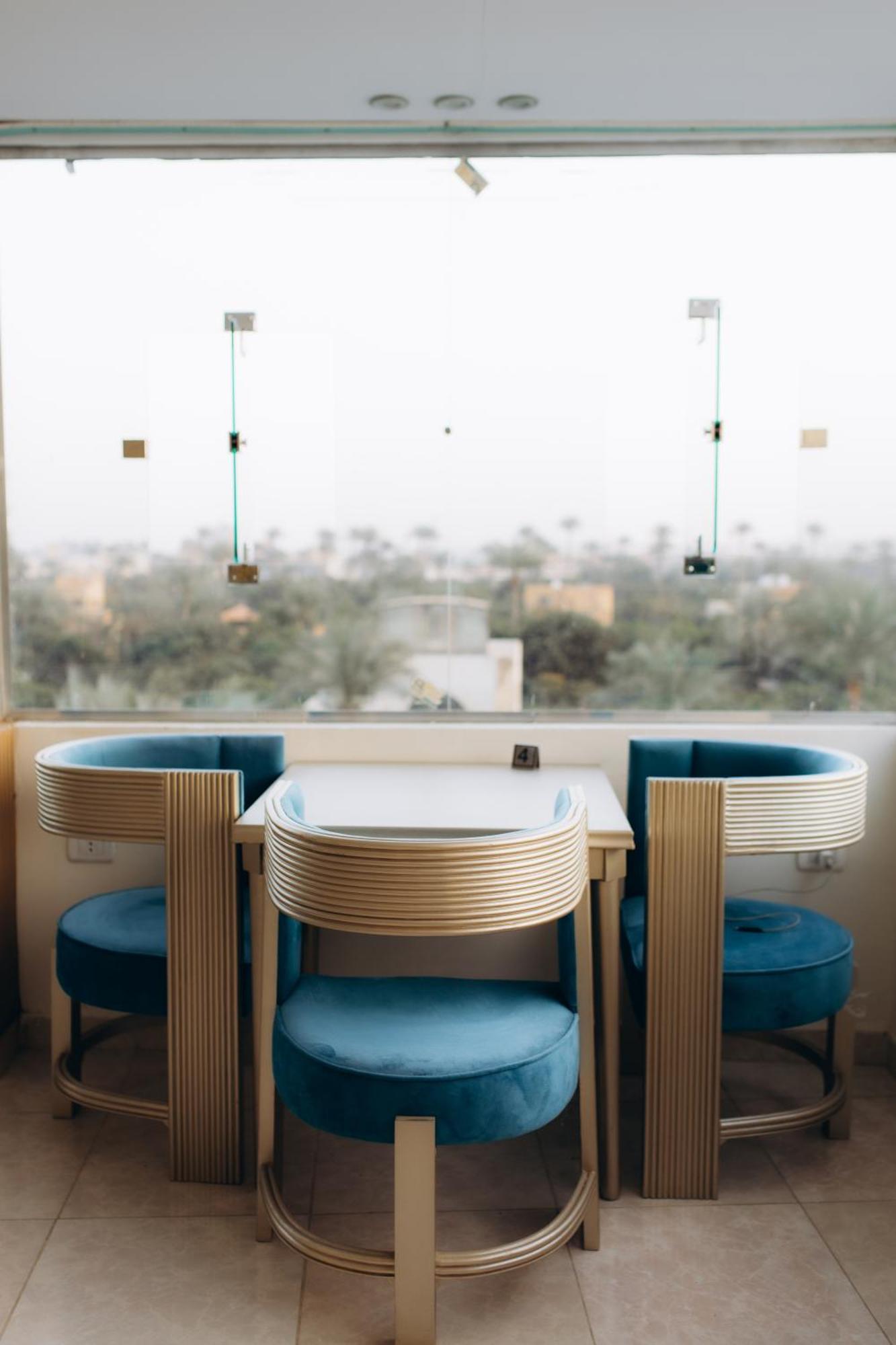 Regent Pyramids View Hotel Kafrat al Jabal ภายนอก รูปภาพ